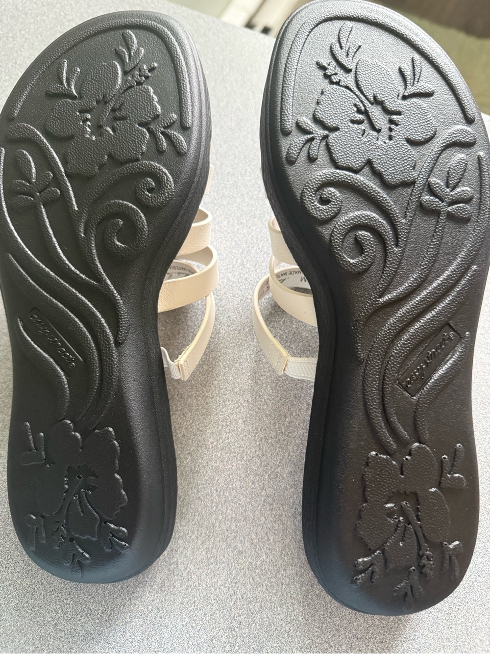 easy street White Strappy Slide Sandals with Black Sole - Picture 7 of 7